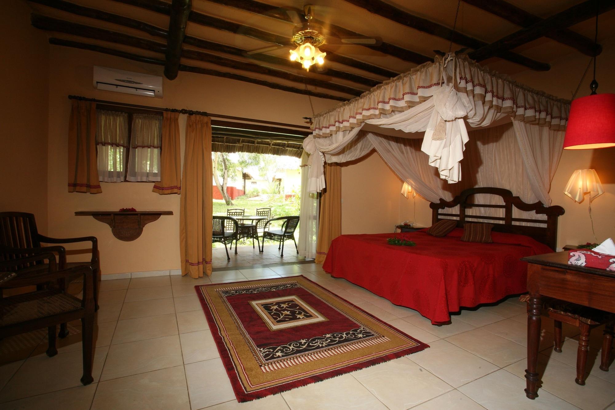 Hotel Karafuu Beach Resort Pingwe Exterior photo