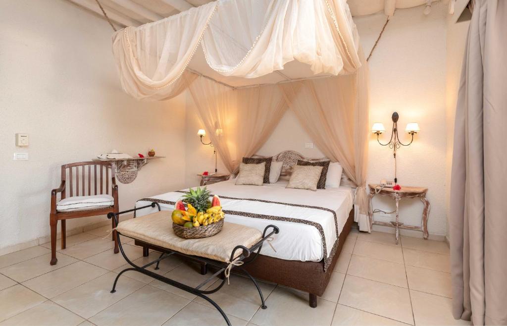 Hotel Karafuu Beach Resort Pingwe Exterior photo