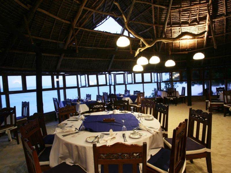 Hotel Karafuu Beach Resort Pingwe Exterior photo